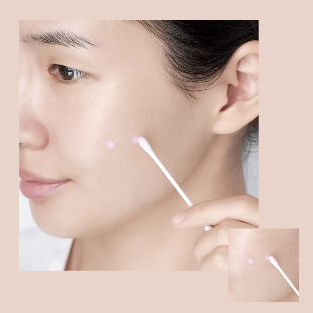 Applying Dr.Jart+ Ctrl A Teatreement Soothing Spot for Acne-Prone & Sensitive Skin