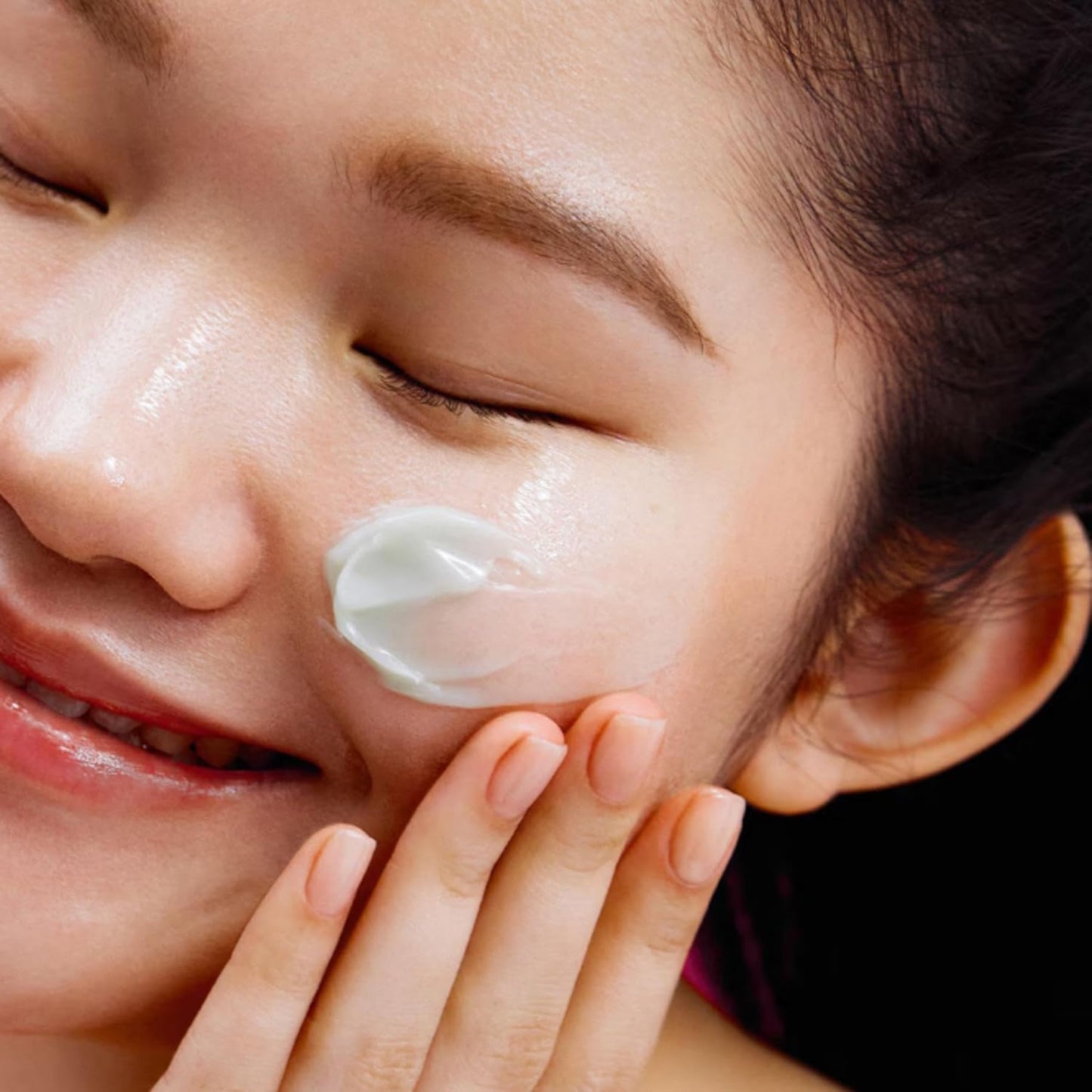 Dr.Jart+ Cicapair Intensive Soothing Repair Gel Cream applied on face calming Korean skincare for redness